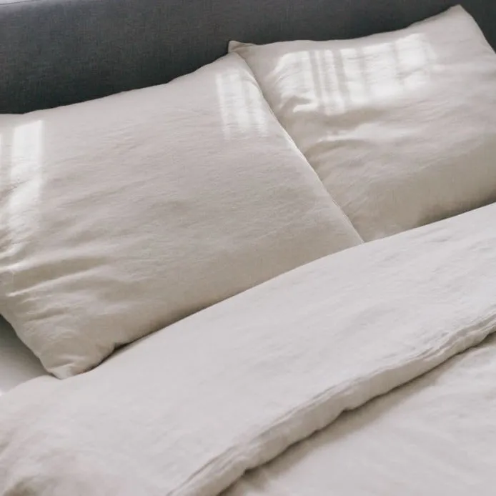 Linen Duvet Cover Set in Natural Chambray