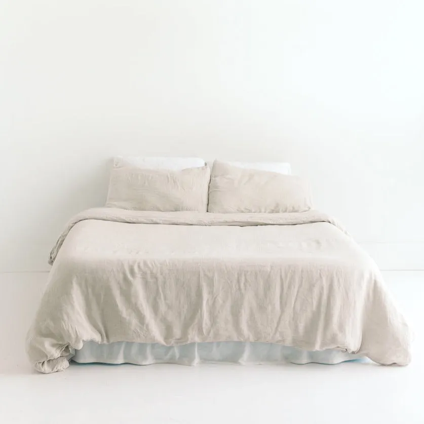 Linen Duvet Cover Set in Natural Chambray