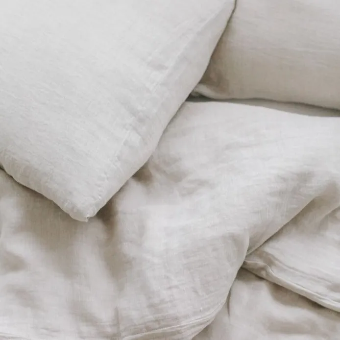 Linen Duvet Cover Set in Natural Chambray