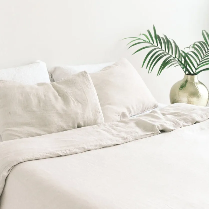 Linen Duvet Cover Set in Natural Chambray